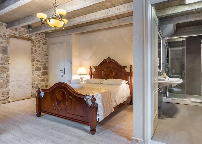 Heritage Palace Varos 4*