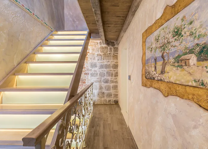 Heritage Palace Varos Hotel