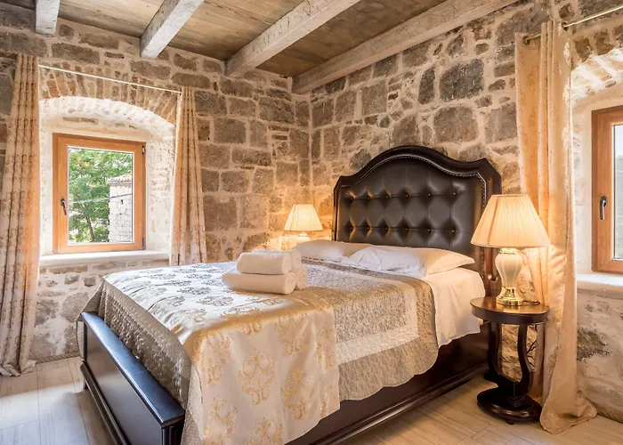 Heritage Palace Varos Hotel 4*