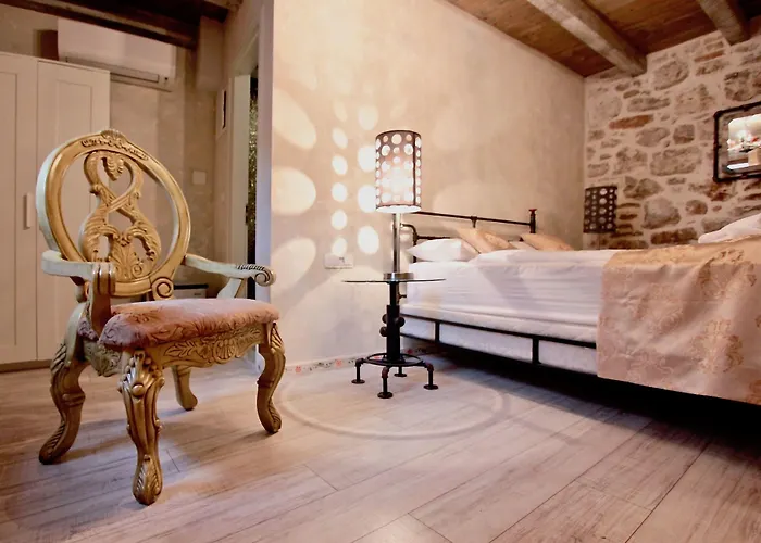 Heritage Palace Varos Hotel 4*