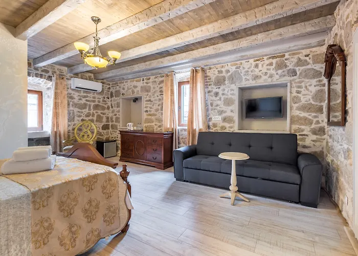 Heritage Palace Varos 4*