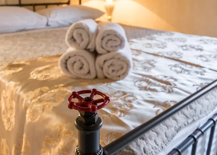 Heritage Palace Varos