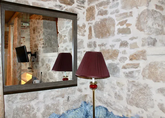 Heritage Palace Varos Otel 4*