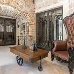 Heritage Palace Varos 4*
