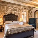 Heritage Palace Varos Hotel