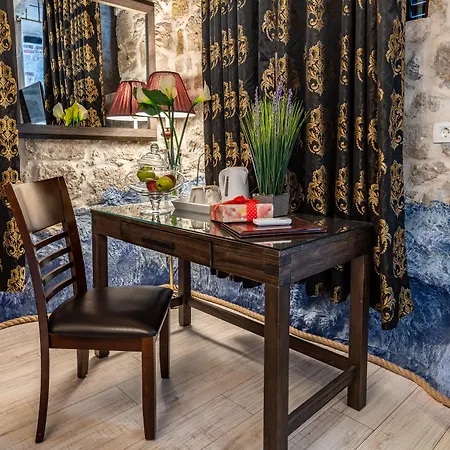 Hotel Heritage Palace Varos - Mag Quaint & Elegant Boutique 4*