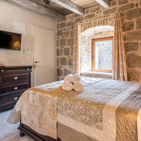 Heritage Palace Varos - Mag Quaint & Elegant Boutique Hotel Split