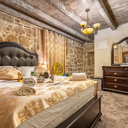 Отель Heritage Palace Varos - Mag Quaint & Elegant Boutique Сплит