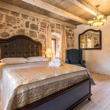 Отель Heritage Palace Varos - Mag Quaint & Elegant Boutique 4*
