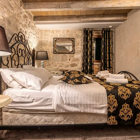 Heritage Palace Varos - Mag Quaint & Elegant Boutique Отель