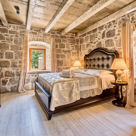 Отель Heritage Palace Varos - Mag Quaint & Elegant Boutique Сплит
