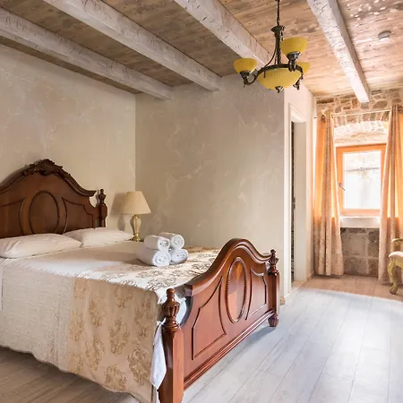 Hotel Heritage Palace Varos - Mag Quaint & Elegant Boutique 4*