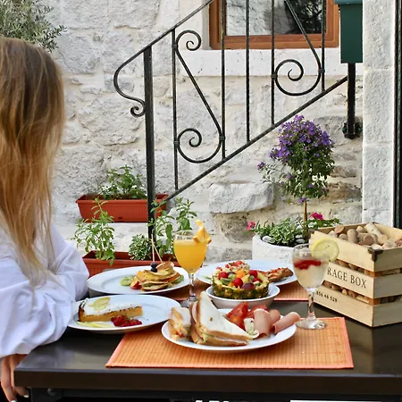 Hotel Heritage Palace Varos - Mag Quaint & Elegant Boutique 4*