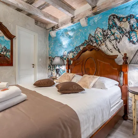 Hotel Heritage Palace Varos - Mag Quaint & Elegant Boutique Split