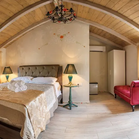 Heritage Palace Varos 4* Σπλιτ