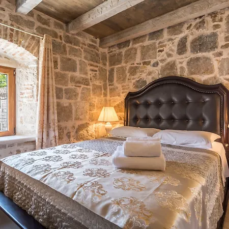 Heritage Palace Varos - Mag Quaint & Elegant Boutique Сплит