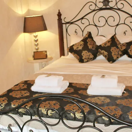 Heritage Palace Varos - Mag Quaint & Elegant Boutique Отель Сплит