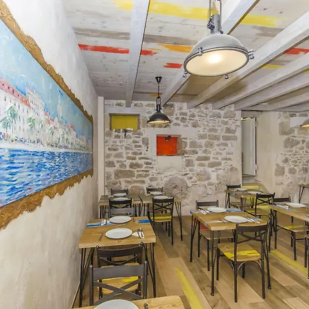 Отель Heritage Palace Varos - Mag Quaint & Elegant Boutique Сплит