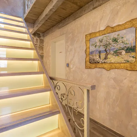 Heritage Palace Varos - Mag Quaint & Elegant Boutique Сплит