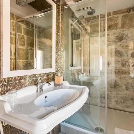 Отель Heritage Palace Varos - Mag Quaint & Elegant Boutique Сплит
