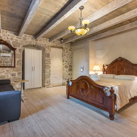 Ξενοδοχείο Heritage Palace Varos 4*