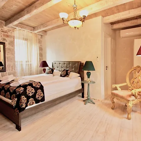 Ξενοδοχείο Heritage Palace Varos 4*